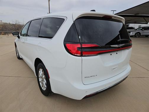2025 Chrysler Pacifica L