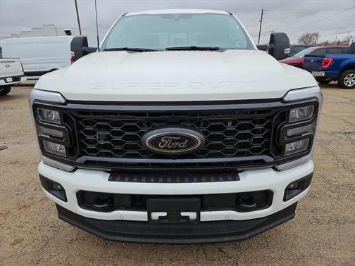 2025 Ford F-250 Platinum
