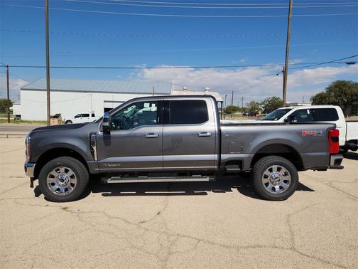 2026 Ford F-250 Lariat