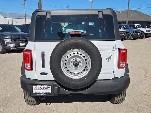 2025 Ford Bronco Base