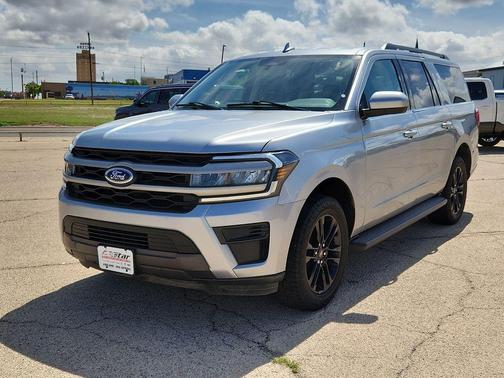 Iconic Silver Metallic 2024 Ford Expedition Max XLT