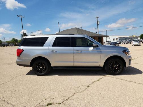 Iconic Silver Metallic 2024 Ford Expedition Max XLT