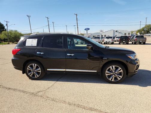 2019 Nissan Pathfinder Platinum