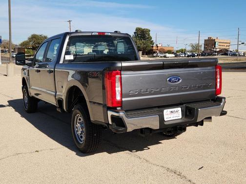 Carbonized Gray Metallic 2026 Ford F-250 XL