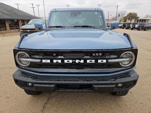 2024 Ford Bronco Outer Banks