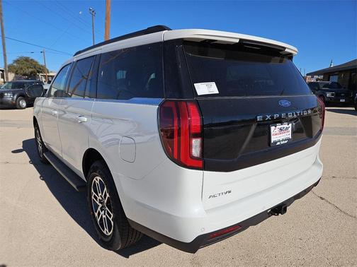 2025 Ford Expedition Active