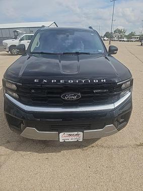 Black Metallic 2025 Ford Expedition Platinum