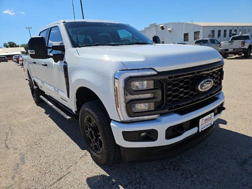Oxford White 2025 Ford F-250 XL