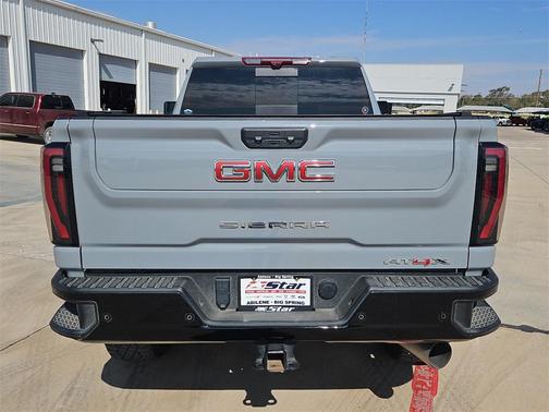 2024 GMC Sierra 2500 AT4