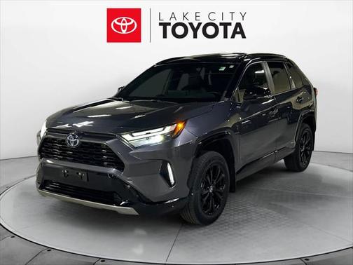 2022 Toyota RAV4 Hybrid SE