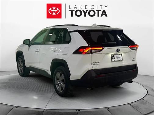2023 Toyota RAV4 Hybrid XLE