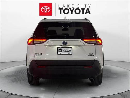 2023 Toyota RAV4 Hybrid XLE