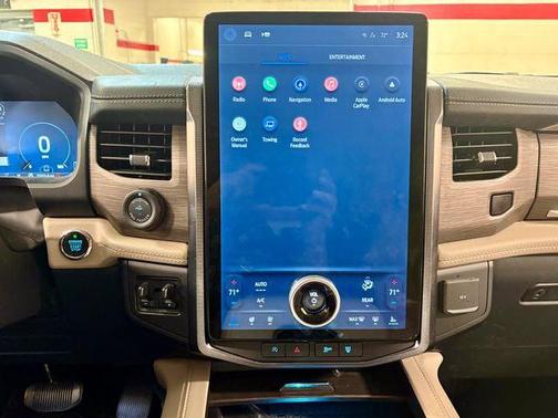 Oxford White 2023 Ford Expedition Limited