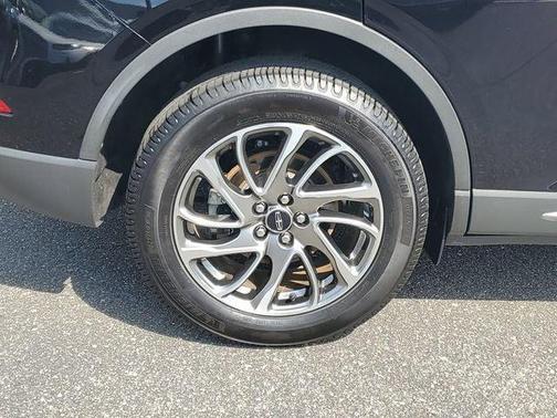 Infinite Black Metallic Clearcoat 2022 Lincoln Corsair Standard