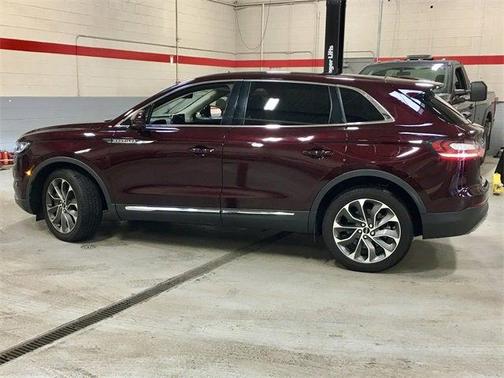 2022 Lincoln Nautilus Reserve