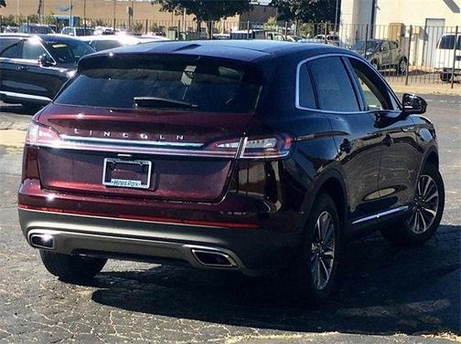 2022 Lincoln Nautilus Standard