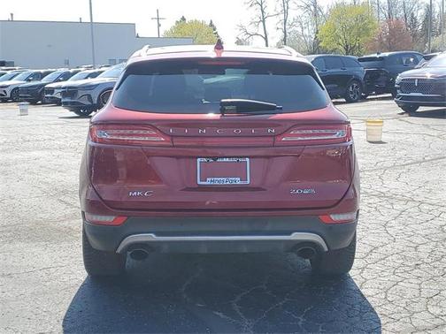 2015 Lincoln MKC Base