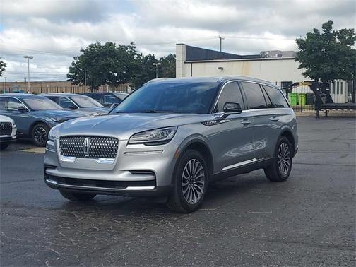 2022 Lincoln Aviator Standard AWD