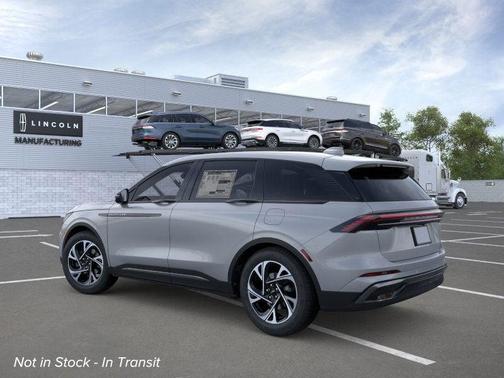 Gray Matter Clearcoat 2026 Lincoln Nautilus Premiere