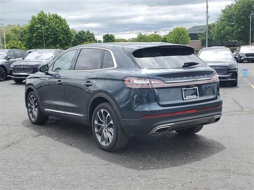 2022 Lincoln Nautilus Reserve