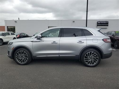 2020 Lincoln Nautilus Reserve