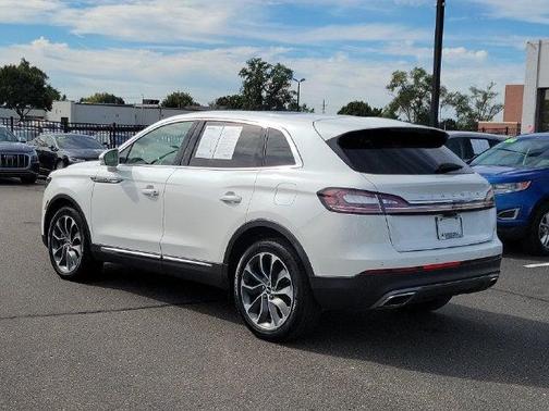 White Metallic 2023 Lincoln Nautilus Reserve