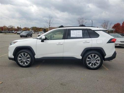 2019 Toyota RAV4 XLE Premium