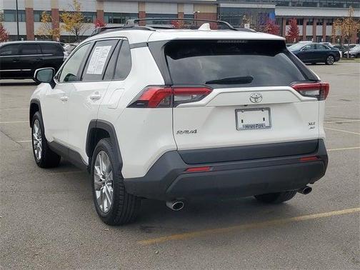 2019 Toyota RAV4 XLE Premium