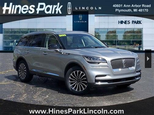 2022 Lincoln Aviator Standard AWD