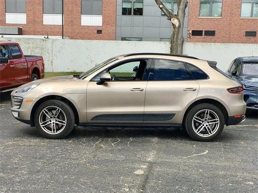 2017 Porsche Macan Base