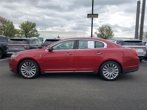 2014 Lincoln MKS Base