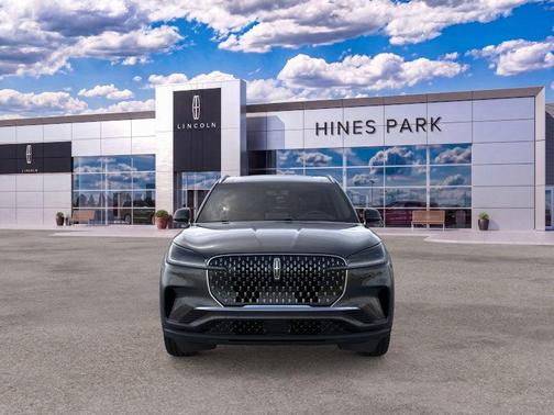 Infinite Black Metallic Clearcoat 2026 Lincoln Aviator Premiere