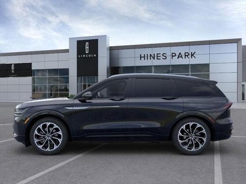 2025 Lincoln Nautilus Reserve