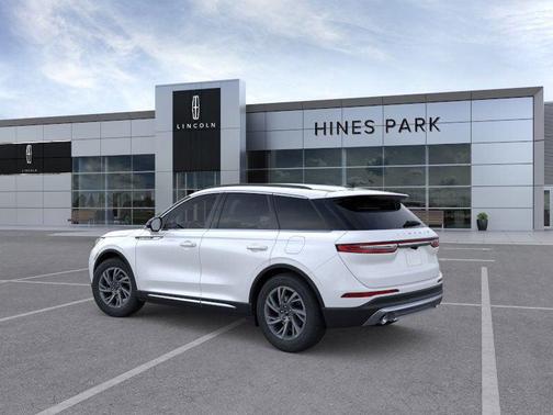 2026 Lincoln Corsair Premiere