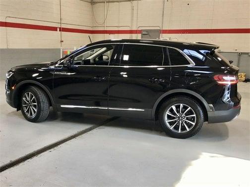 2022 Lincoln Nautilus Standard