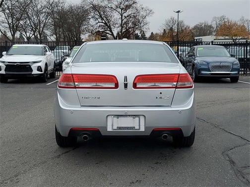 2012 Lincoln MKZ Base