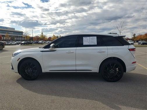 2023 Lincoln Corsair Standard