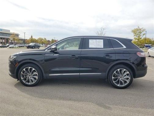 2022 Lincoln Nautilus Reserve