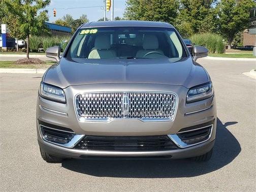 2019 Lincoln Nautilus Select