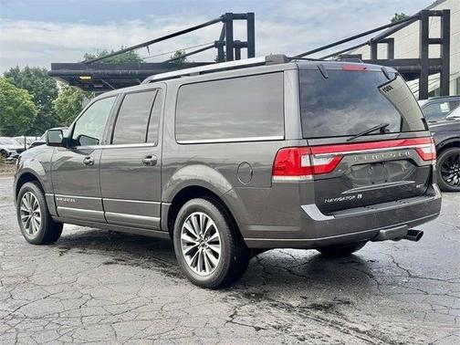 2016 Lincoln Navigator Select