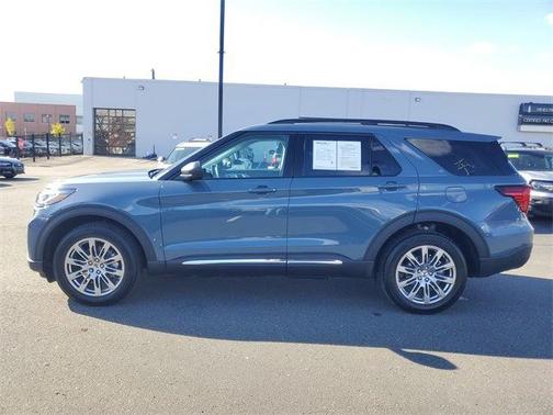 2025 Ford Explorer Active