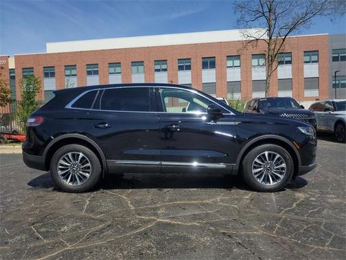 2022 Lincoln Nautilus Standard