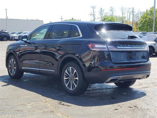 2022 Lincoln Nautilus Standard