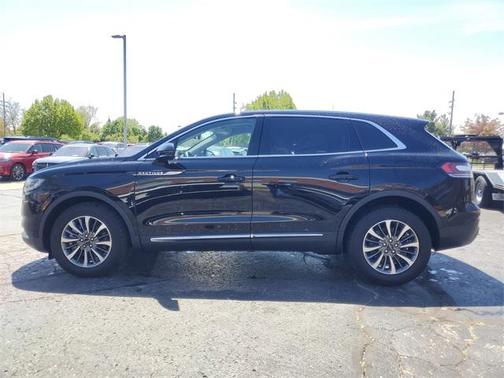 2022 Lincoln Nautilus Standard