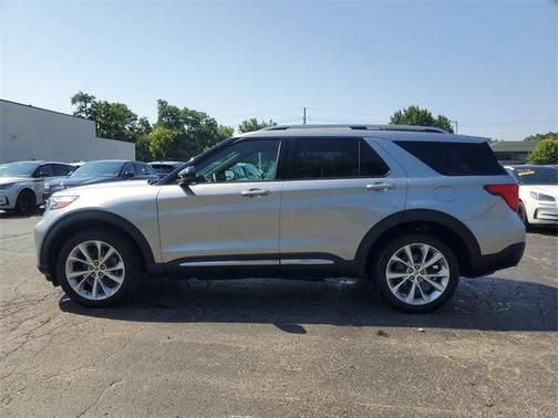 2022 Ford Explorer Platinum