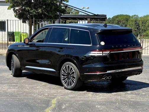 Infinite Black Metallic Clearcoat 2024 Lincoln Aviator Black Label AWD
