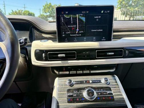 Infinite Black Metallic Clearcoat 2024 Lincoln Aviator Black Label AWD