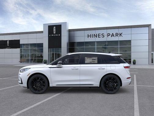 2026 Lincoln Corsair Premiere