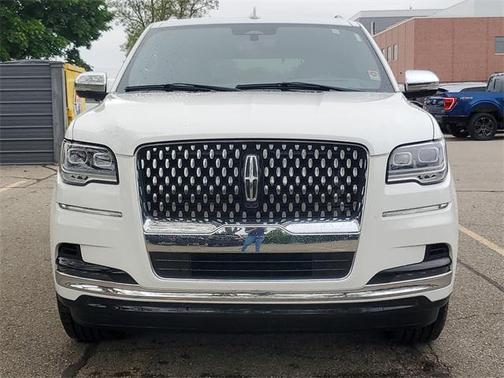 2022 Lincoln Navigator Black Label