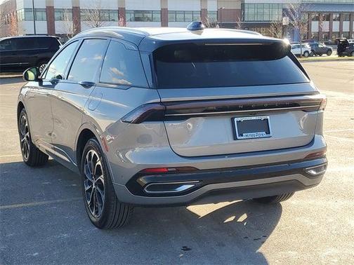 2024 Lincoln Nautilus Reserve